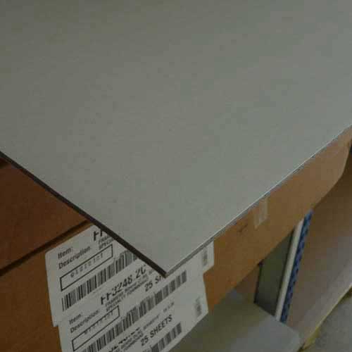 Carton gris 30/10e 84 x 124 cm